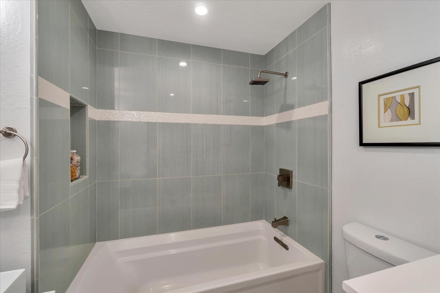 21 Needleridge Court