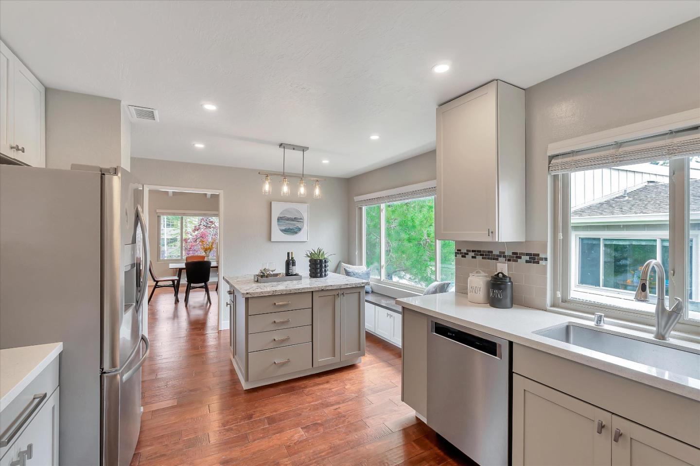 21 Needleridge Court