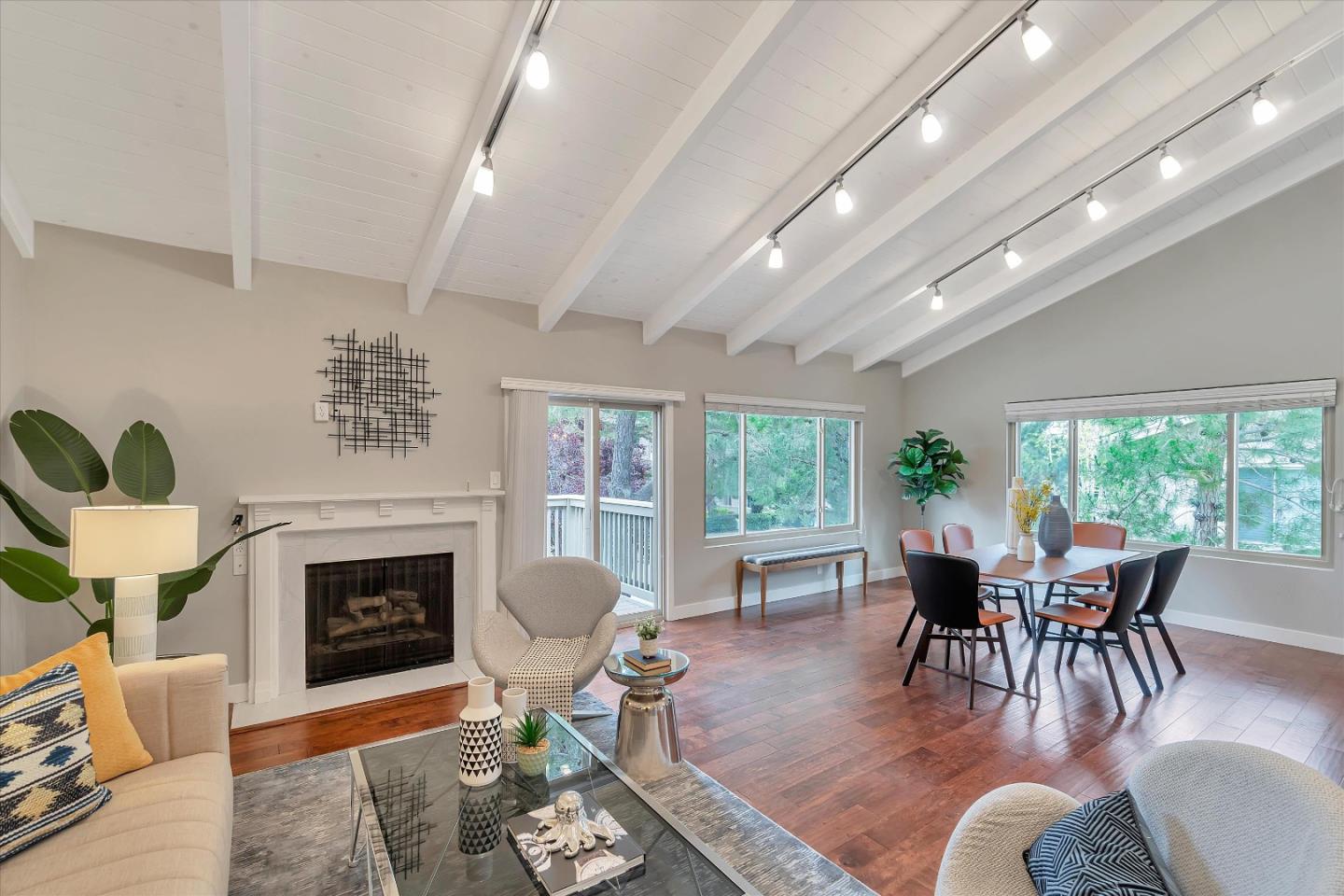 21 Needleridge Court