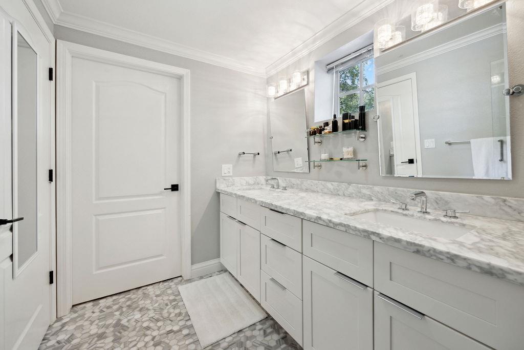 111 Saint Matthews Avenue #103, San Mateo