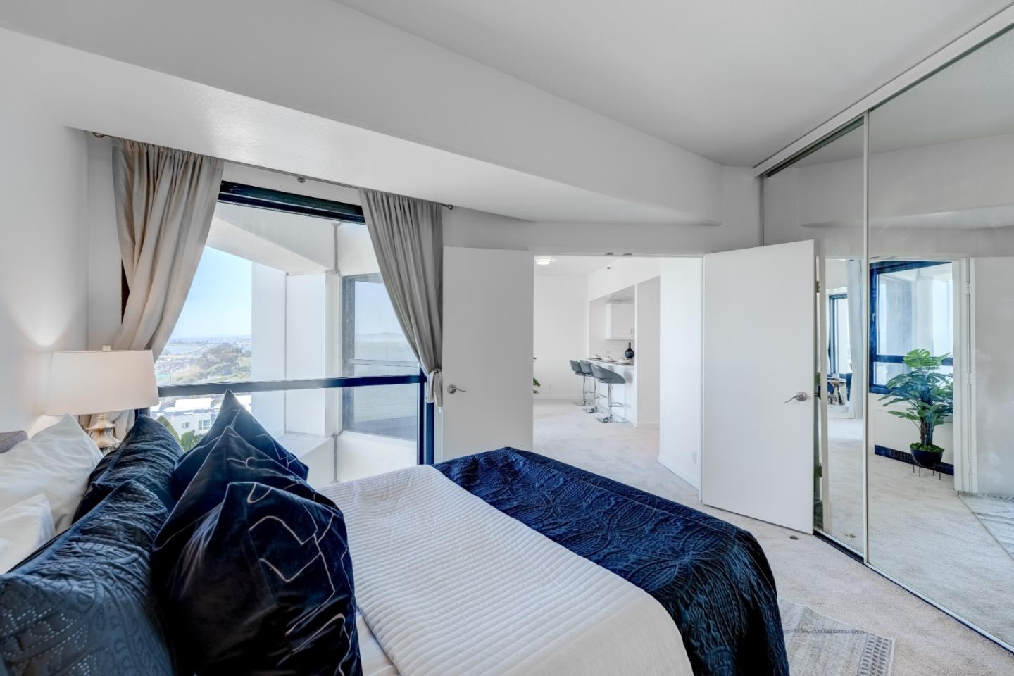 6363 Christie Avenue #1211, Emeryville
