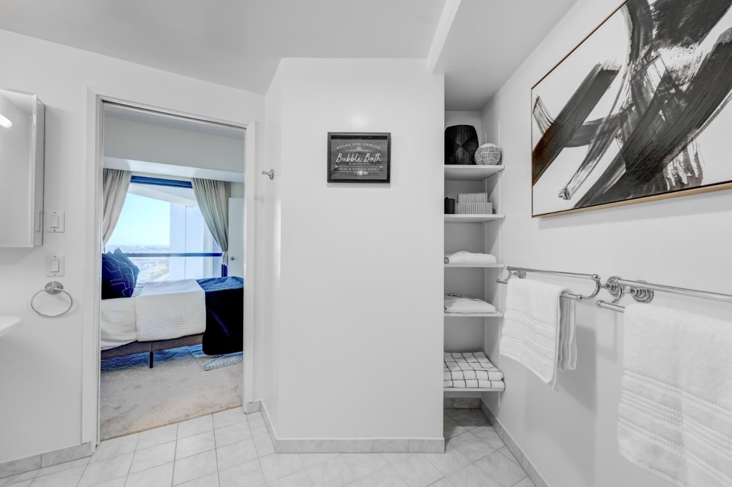 6363 Christie Avenue #1211, Emeryville