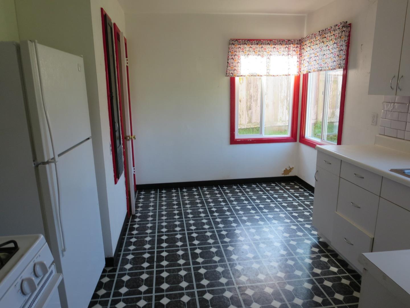 18 San Felipe Avenue