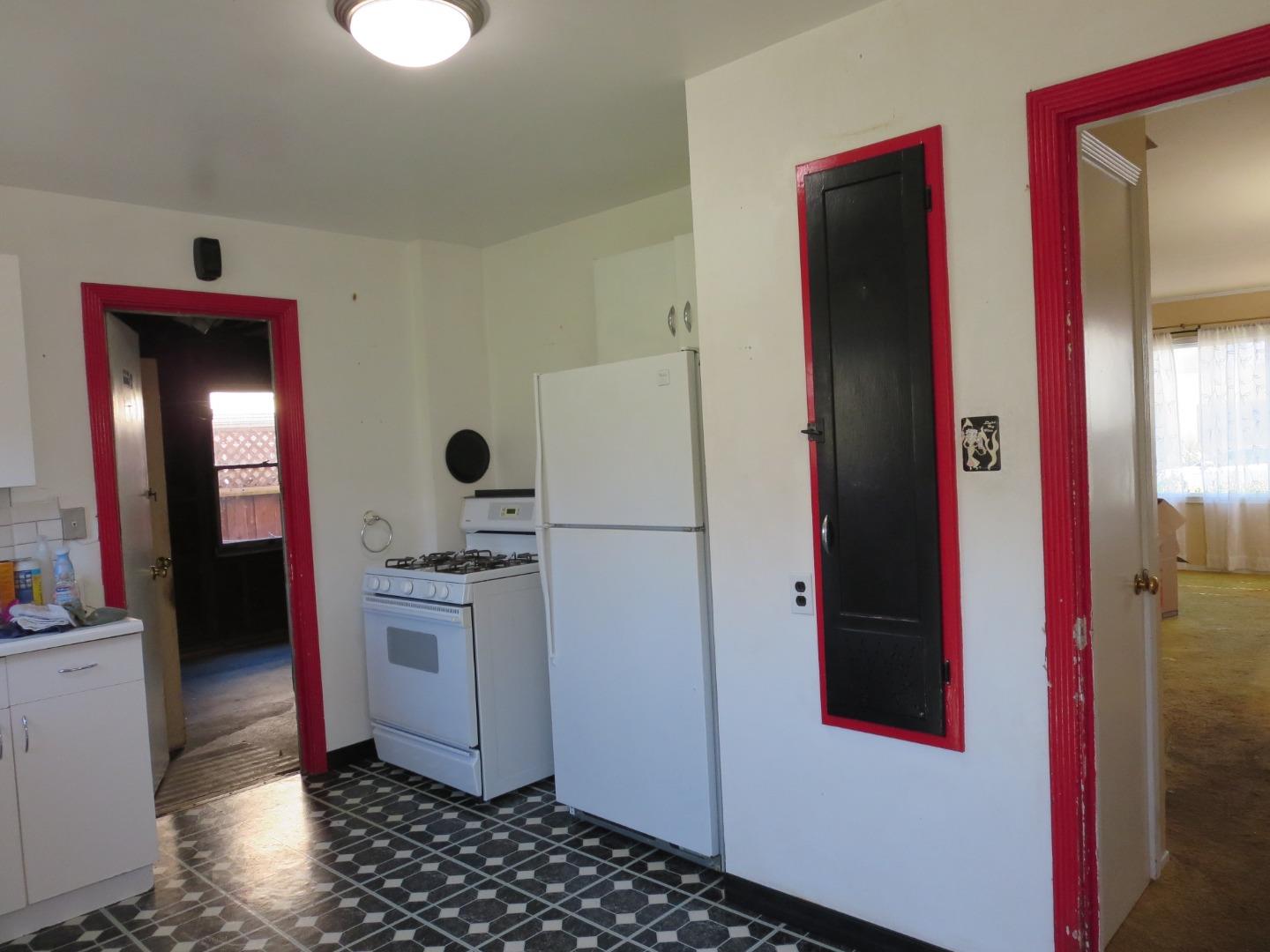 18 San Felipe Avenue