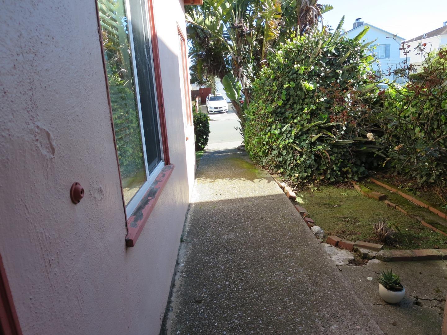 18 San Felipe Avenue