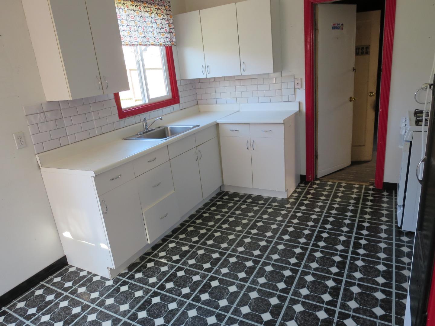 18 San Felipe Avenue