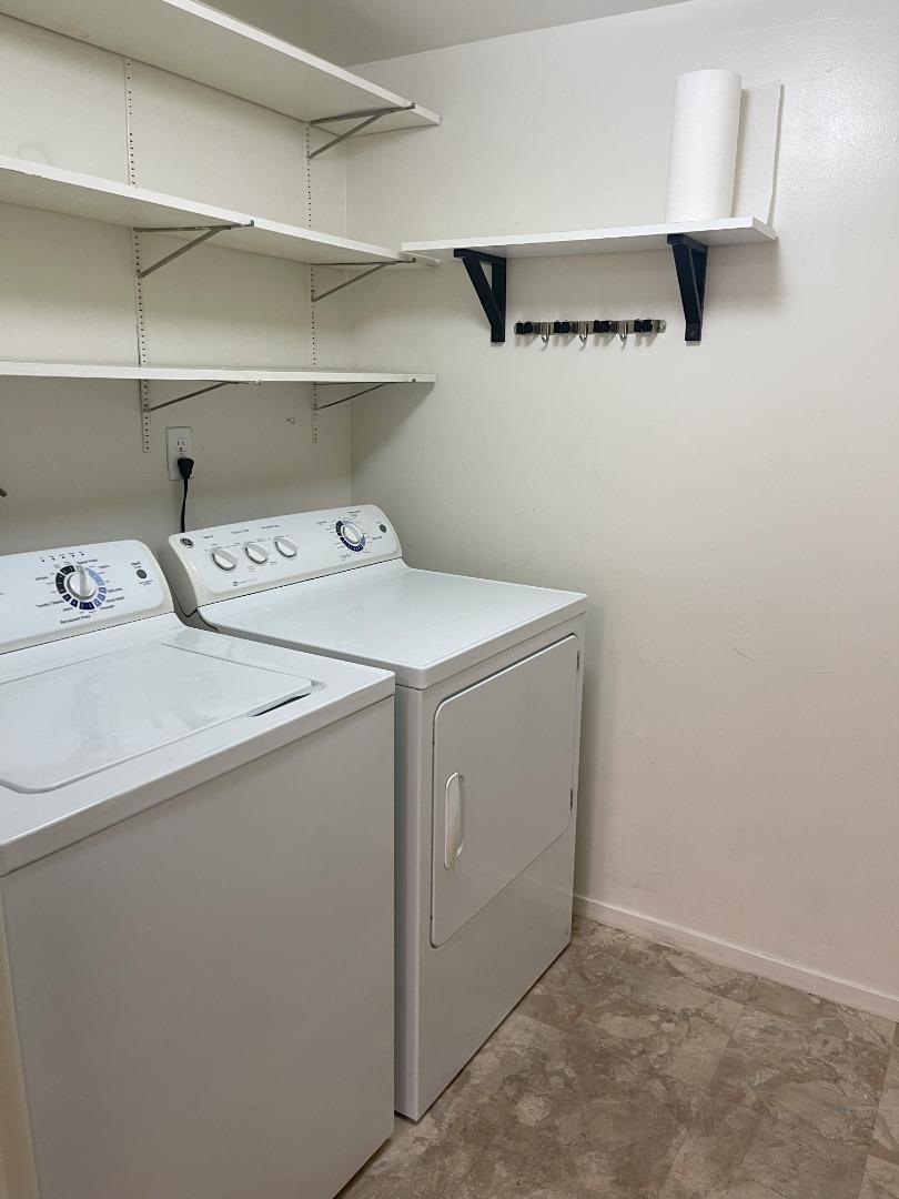 3316 Brittan Avenue 12, San Carlos