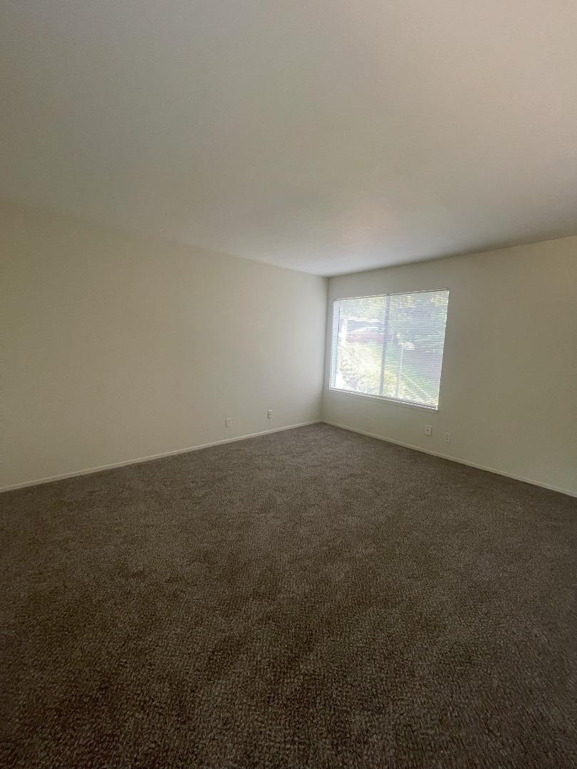 3316 Brittan Avenue 12, San Carlos