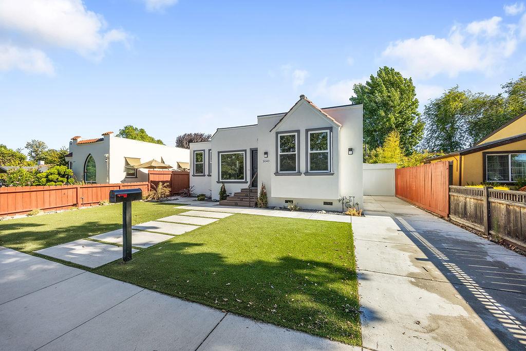 3040 Hoover Street, Redwood City