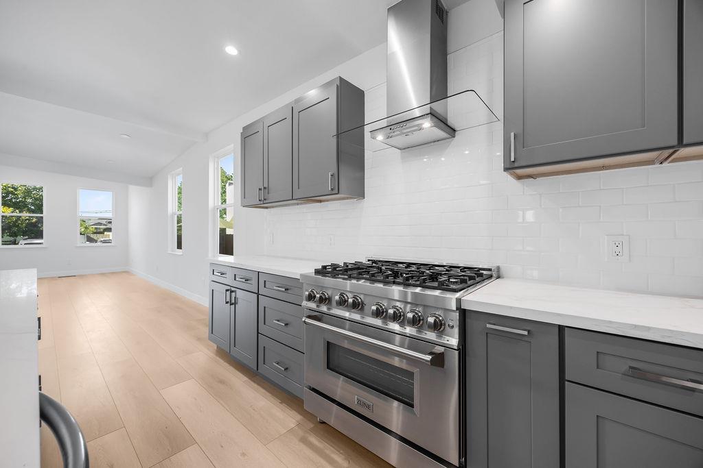 3040 Hoover Street, Redwood City