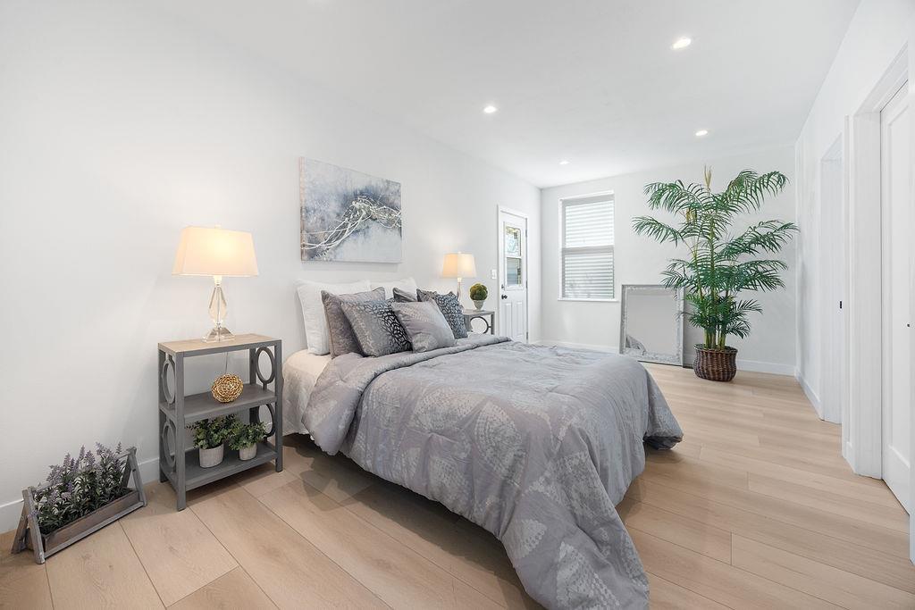 3040 Hoover Street, Redwood City