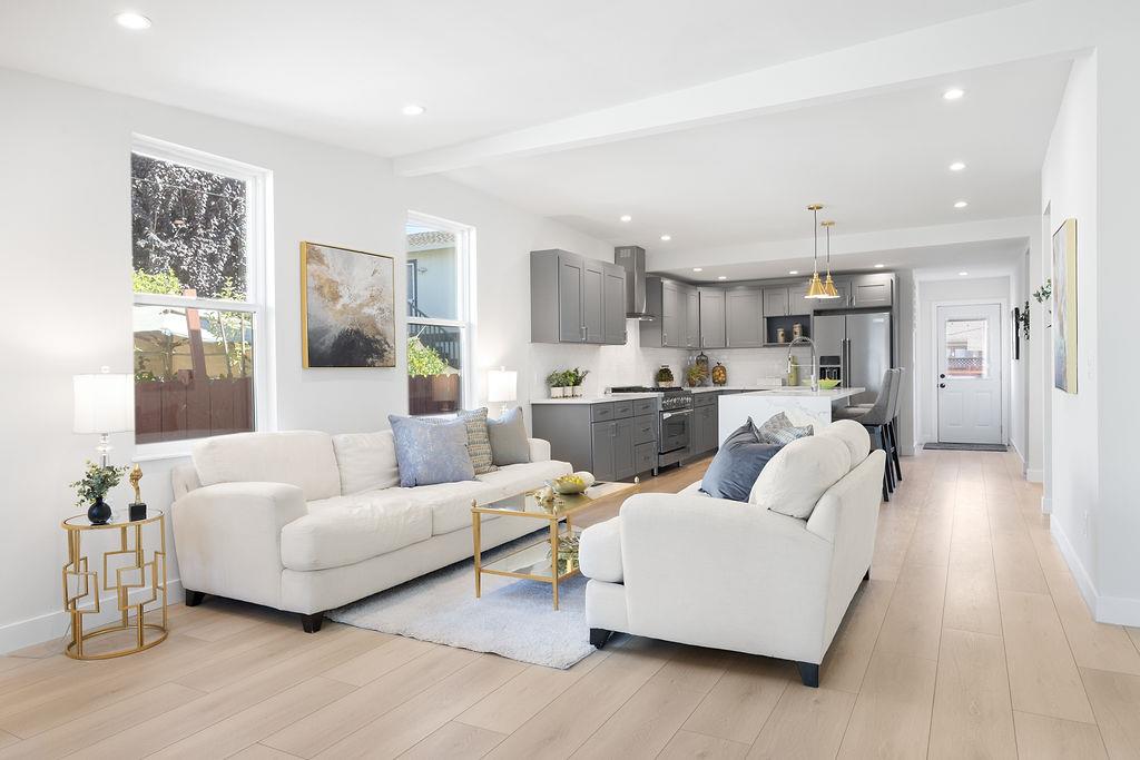 3040 Hoover Street, Redwood City