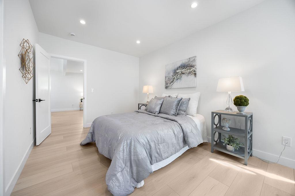 3040 Hoover Street, Redwood City