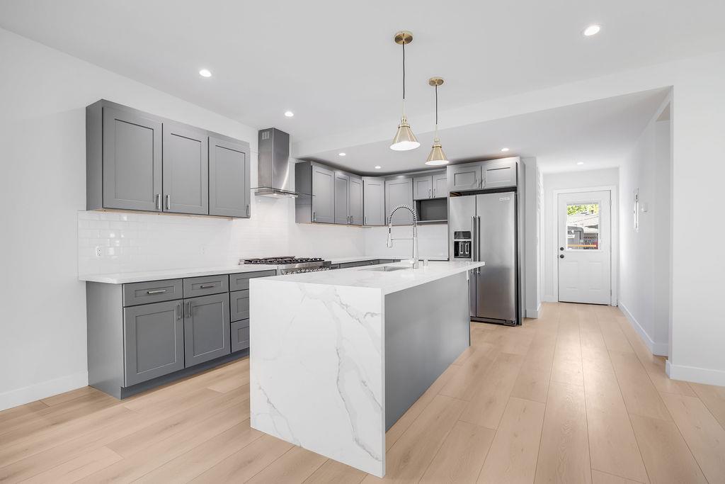3040 Hoover Street, Redwood City