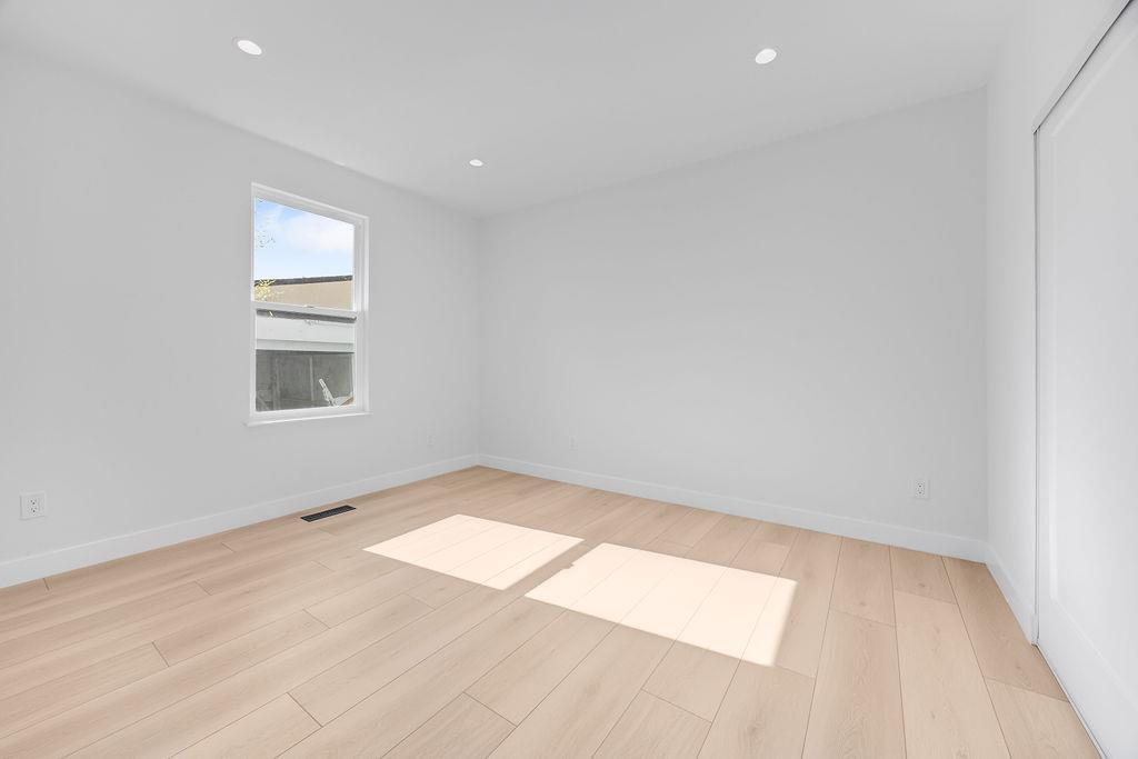 3040 Hoover Street, Redwood City