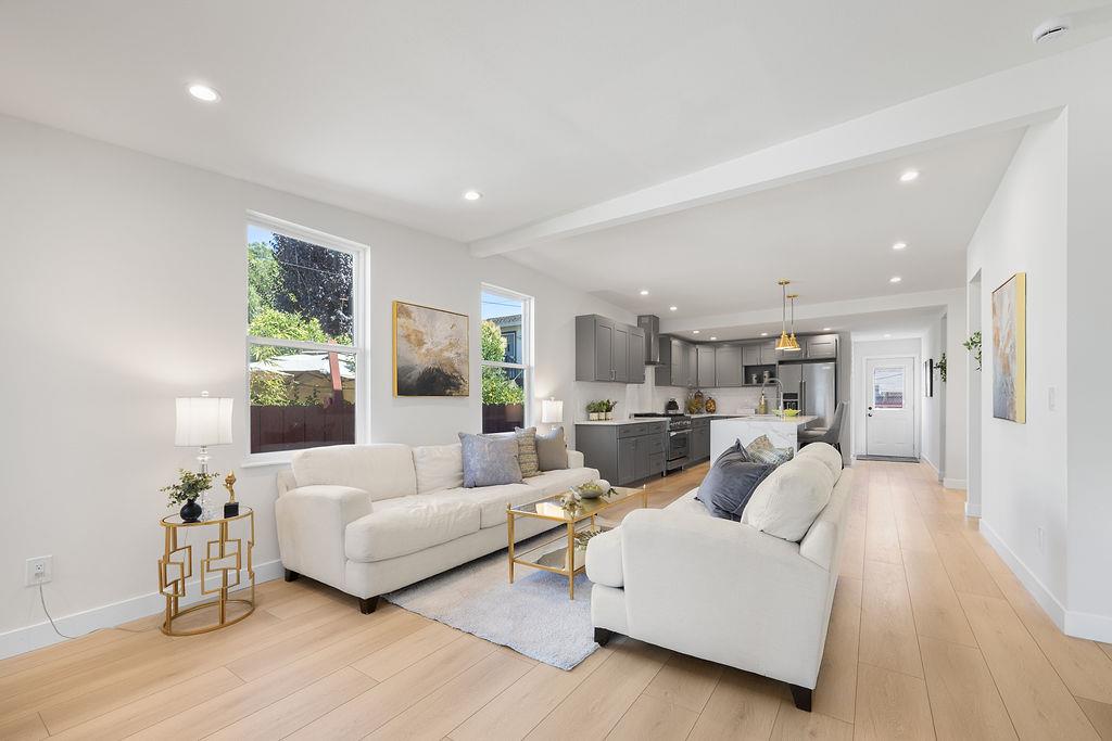 3040 Hoover Street, Redwood City