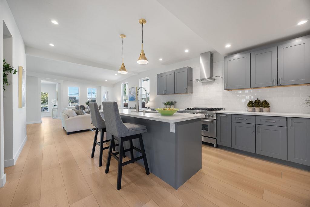 3040 Hoover Street, Redwood City