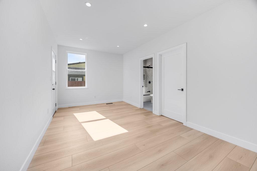 3040 Hoover Street, Redwood City