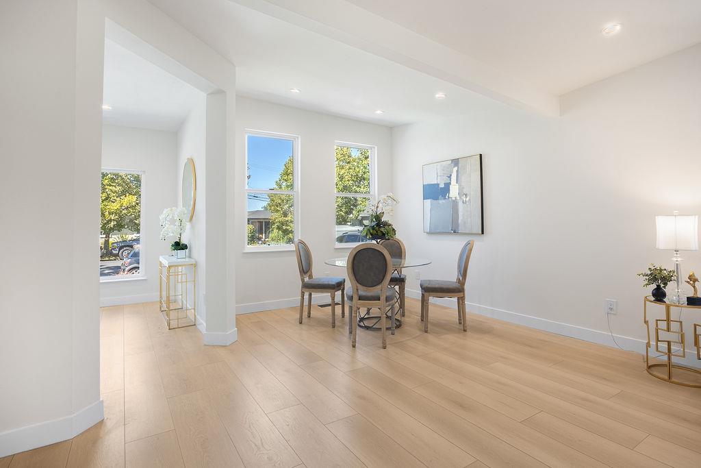 3040 Hoover Street, Redwood City