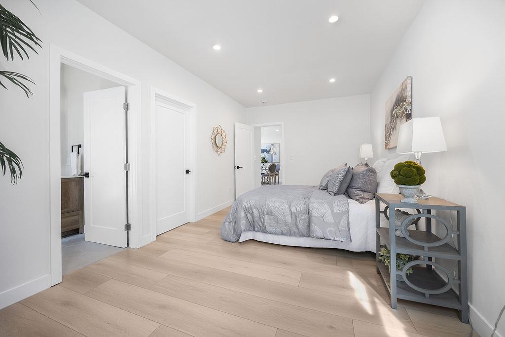 3040 Hoover Street, Redwood City