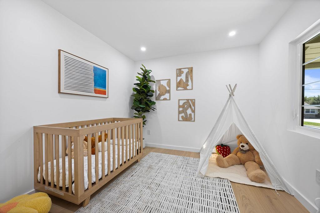 132 Lakeshore Drive, San Mateo