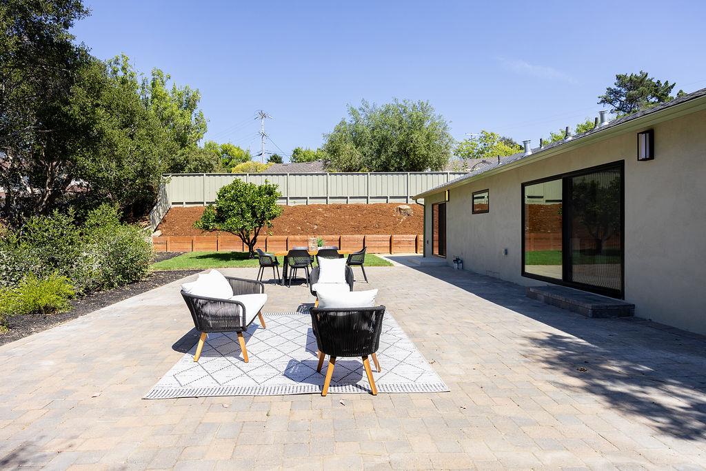 132 Lakeshore Drive, San Mateo