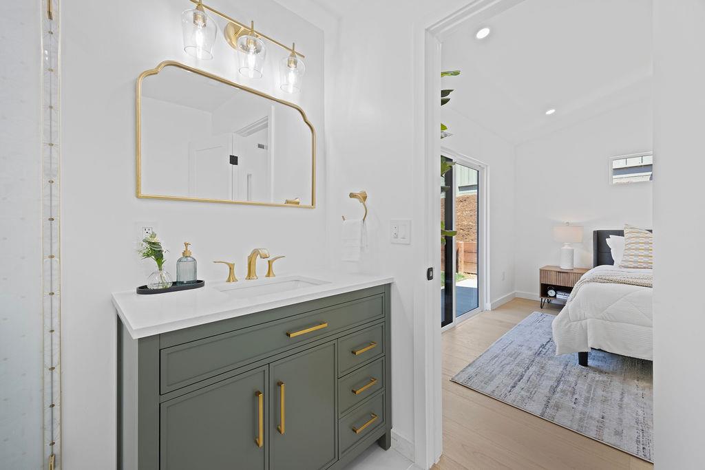 132 Lakeshore Drive, San Mateo