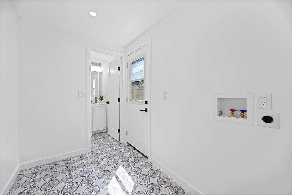 132 Lakeshore Drive, San Mateo