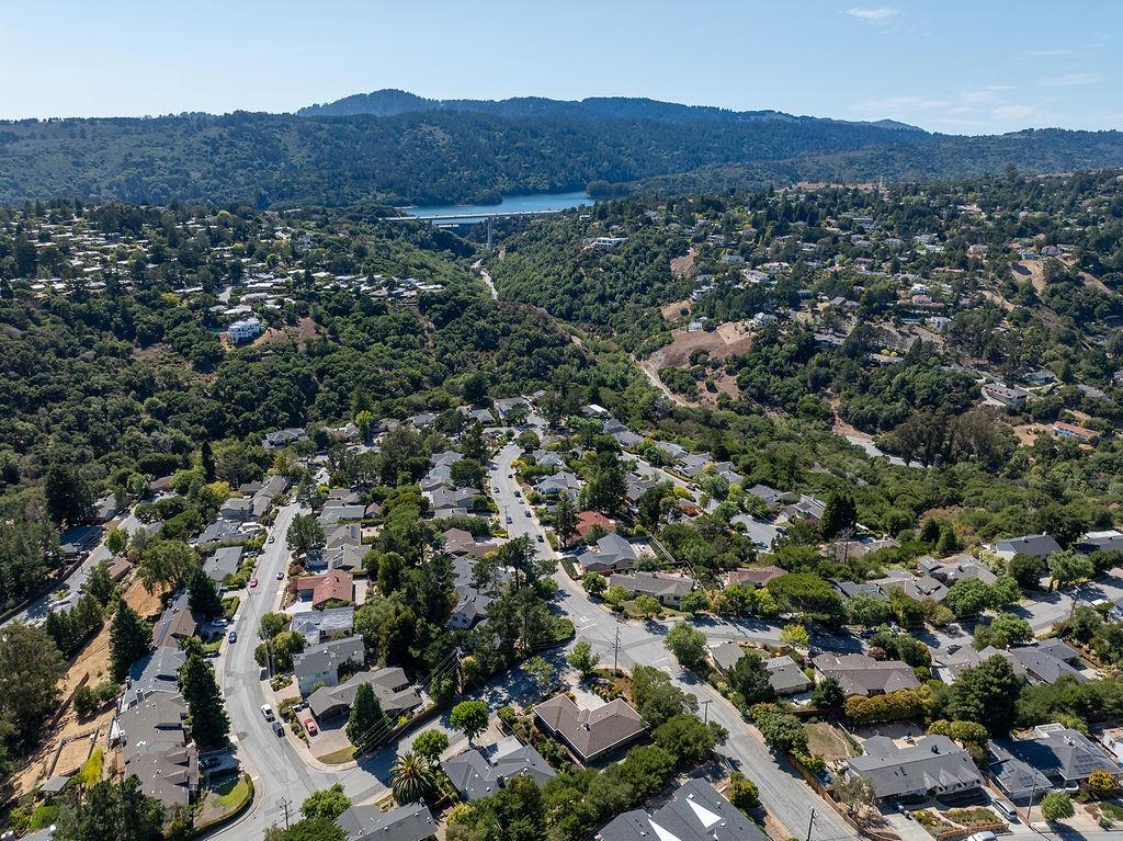 132 Lakeshore Drive, San Mateo