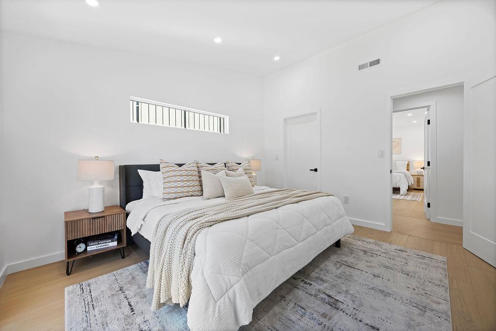 132 Lakeshore Drive, San Mateo