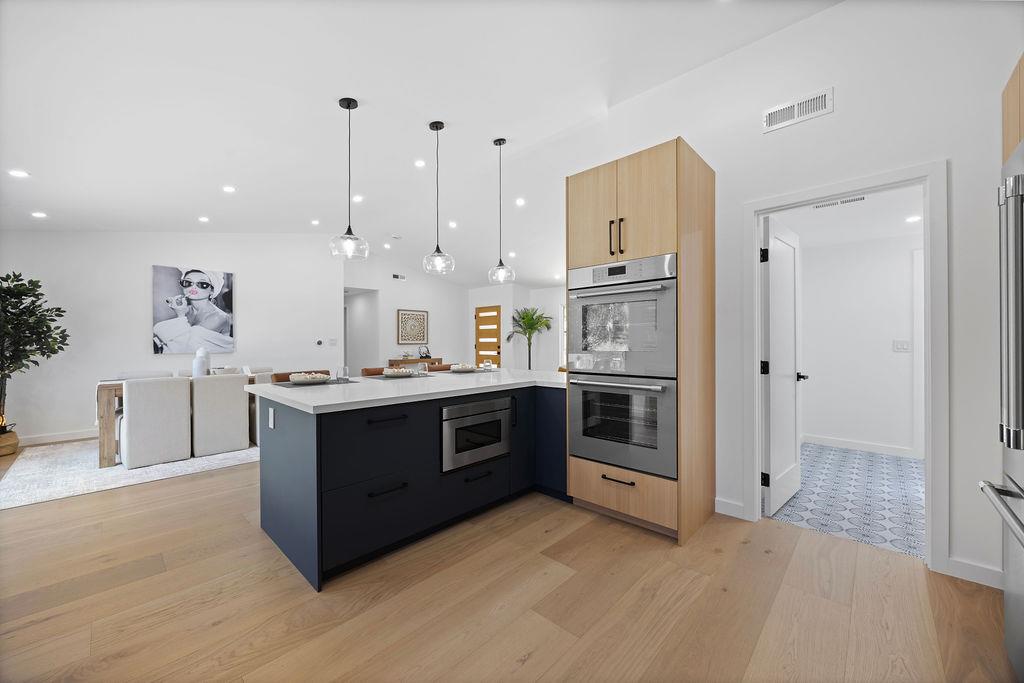 132 Lakeshore Drive, San Mateo