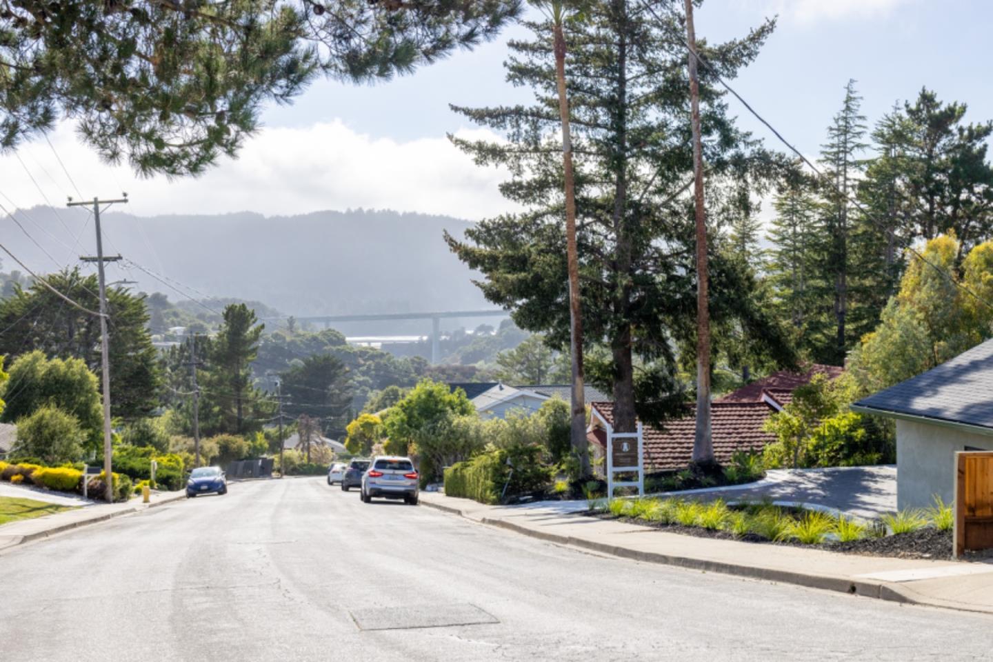 132 Lakeshore Drive, San Mateo