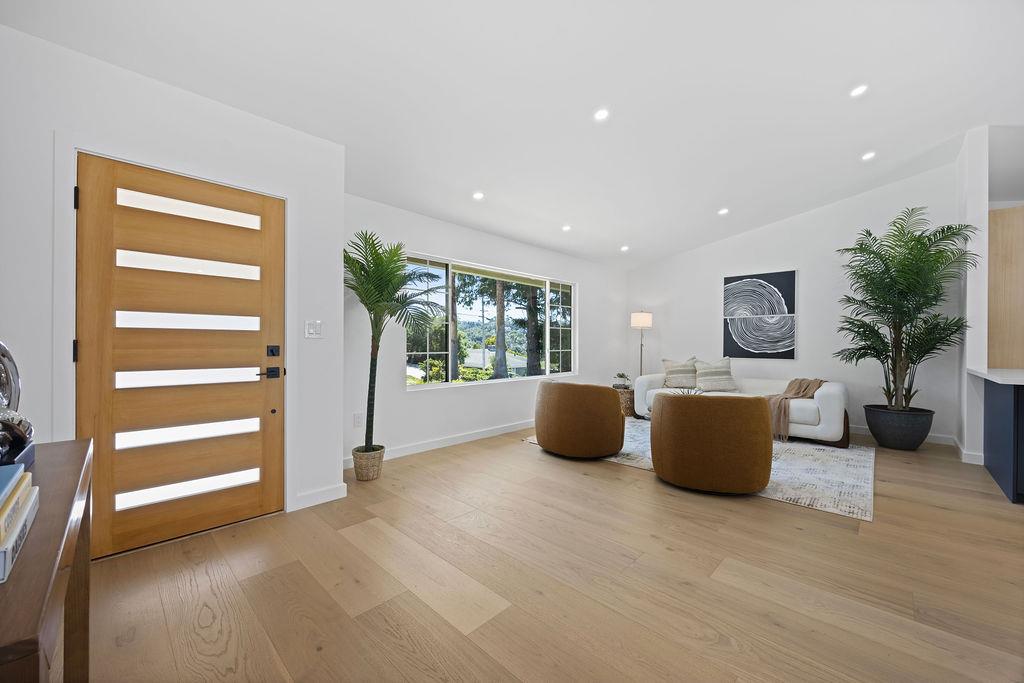 132 Lakeshore Drive, San Mateo