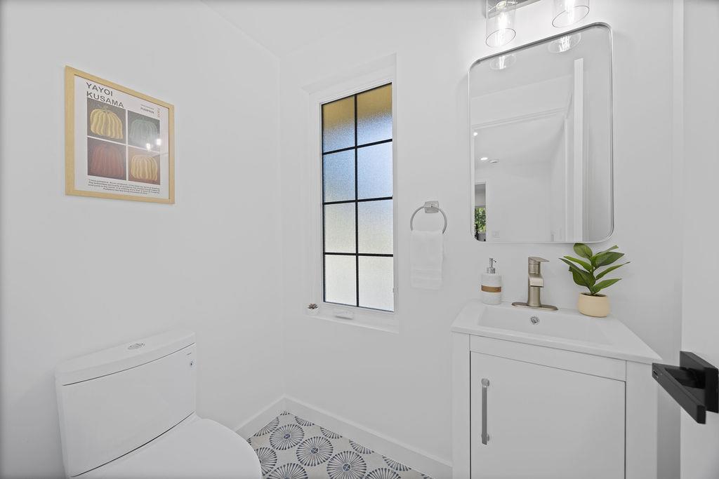 132 Lakeshore Drive, San Mateo