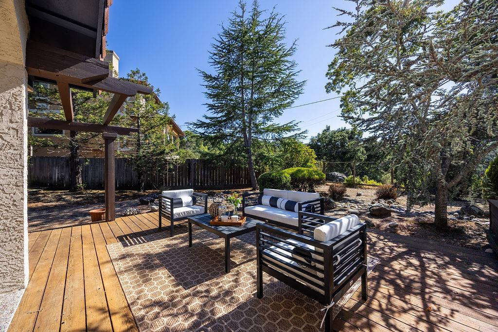 16 Niner Court, Redwood City