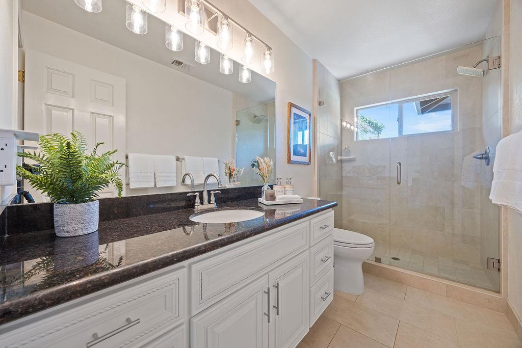 16 Niner Court, Redwood City