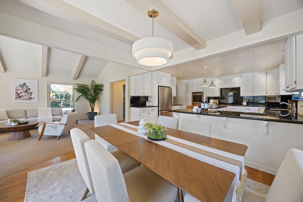 16 Niner Court, Redwood City