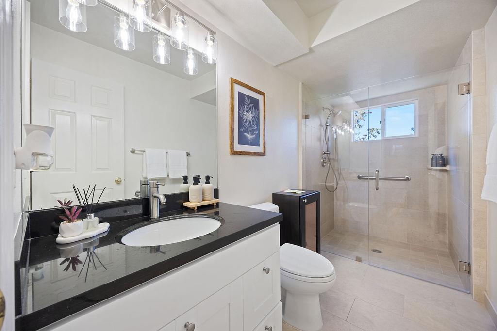 16 Niner Court, Redwood City