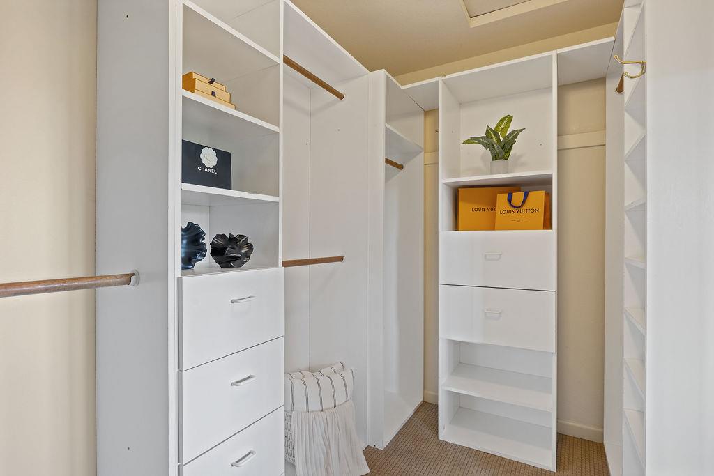 16 Niner Court, Redwood City