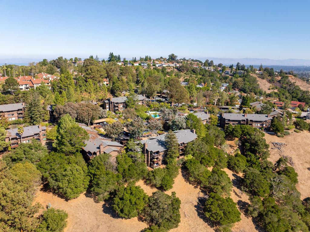 3350 La Mesa Drive 10, San Carlos