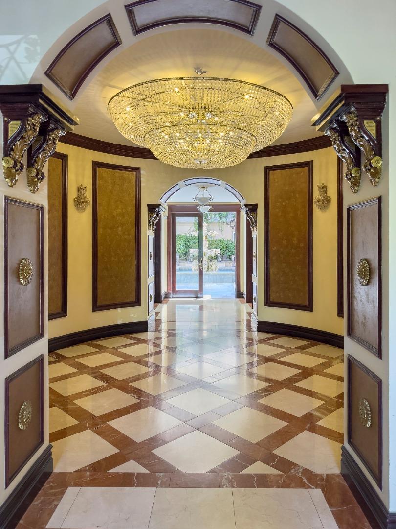 153 N. San Mateo Drive 204, San Mateo