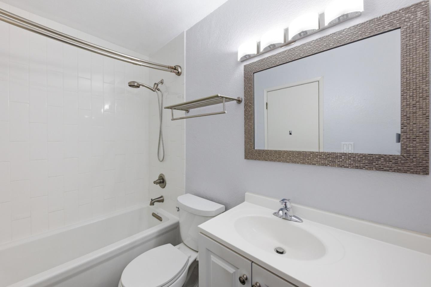 39224 Guardino Drive #314, Fremont