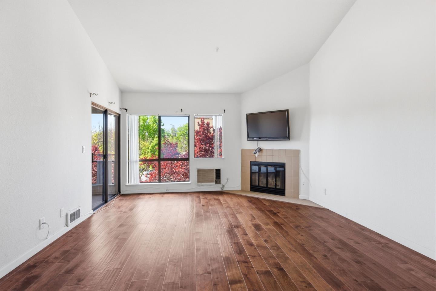 39224 Guardino Drive #314, Fremont