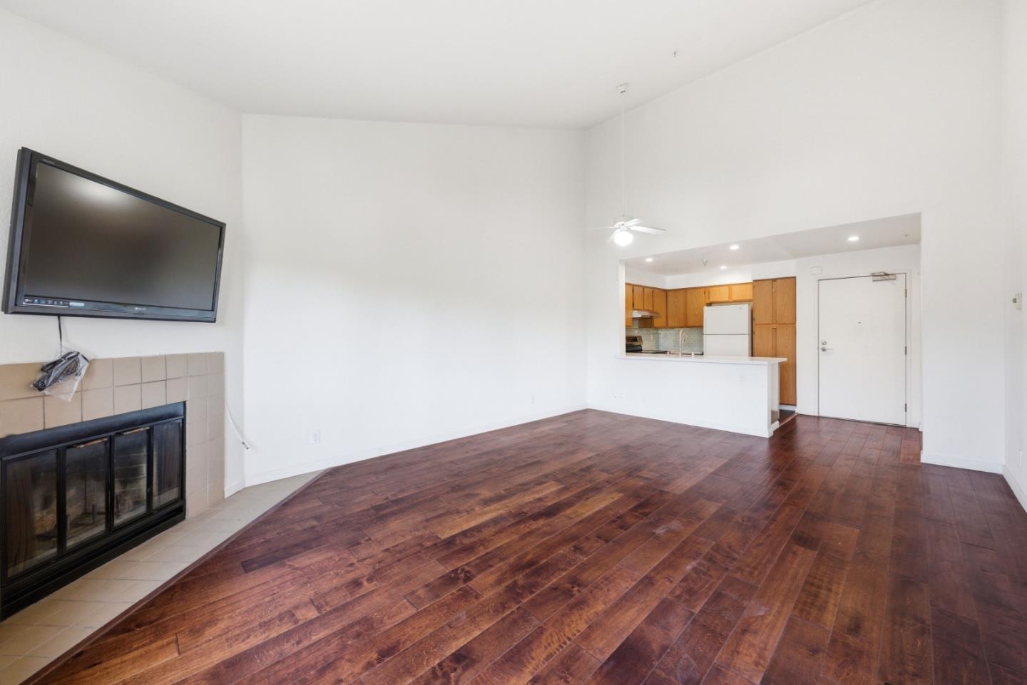 39224 Guardino Drive #314, Fremont