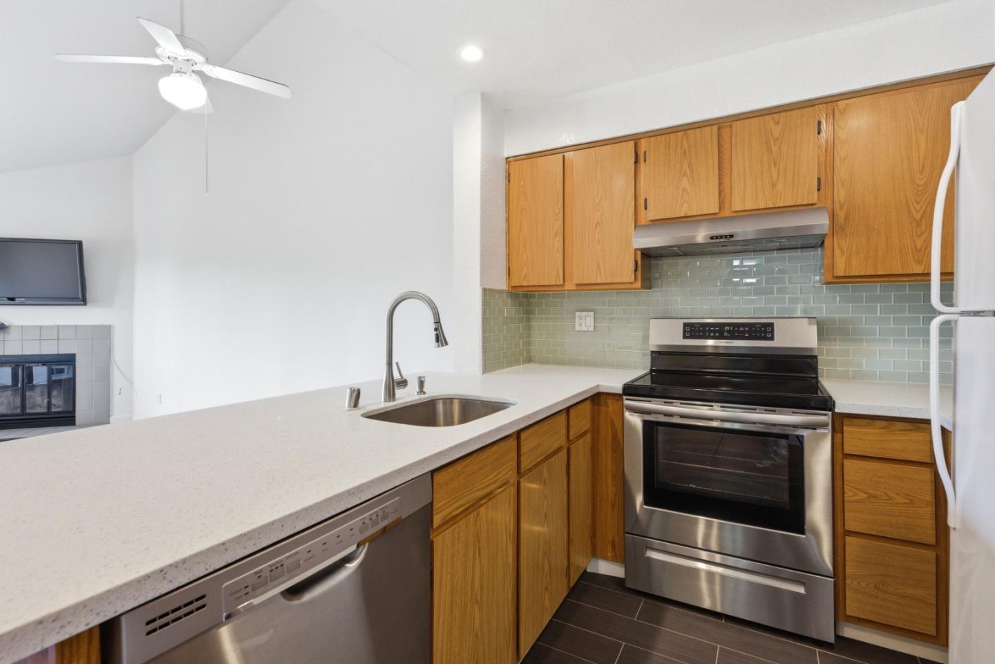 39224 Guardino Drive #314, Fremont