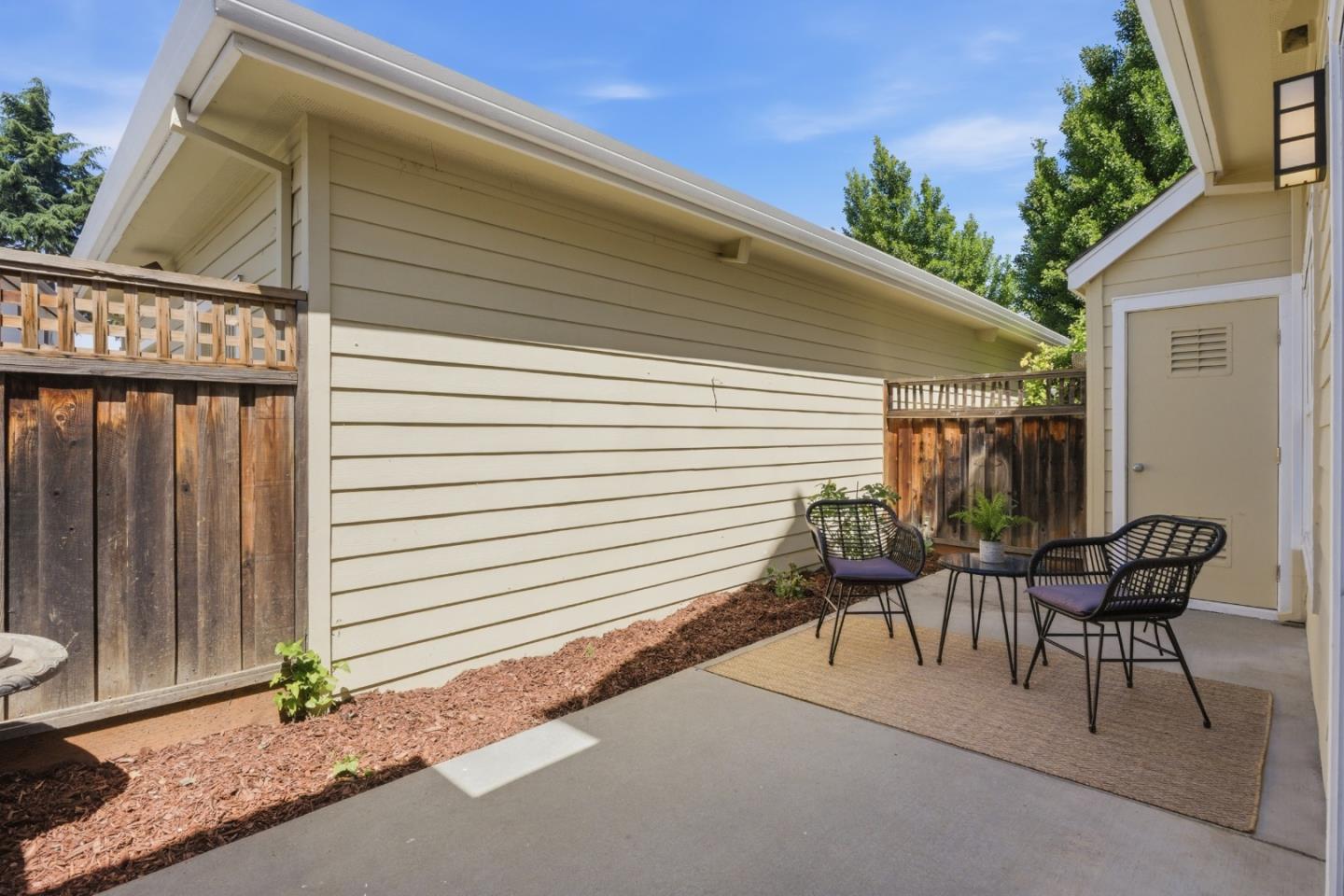 769 Bryn Mawr Court, Mountain View
