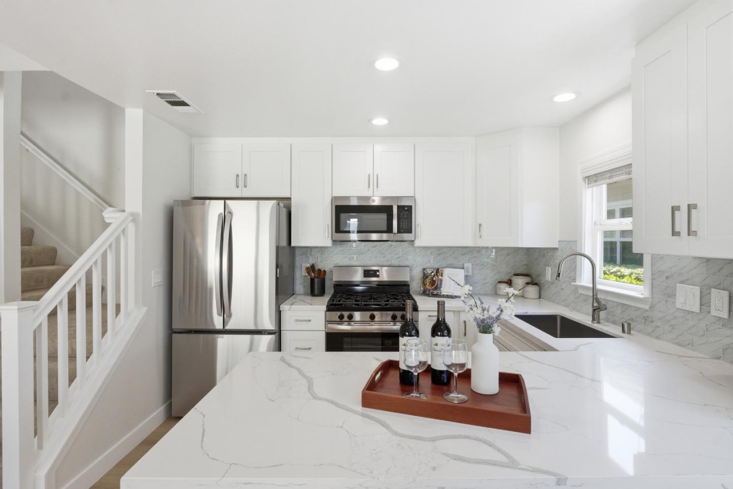 769 Bryn Mawr Court, Mountain View