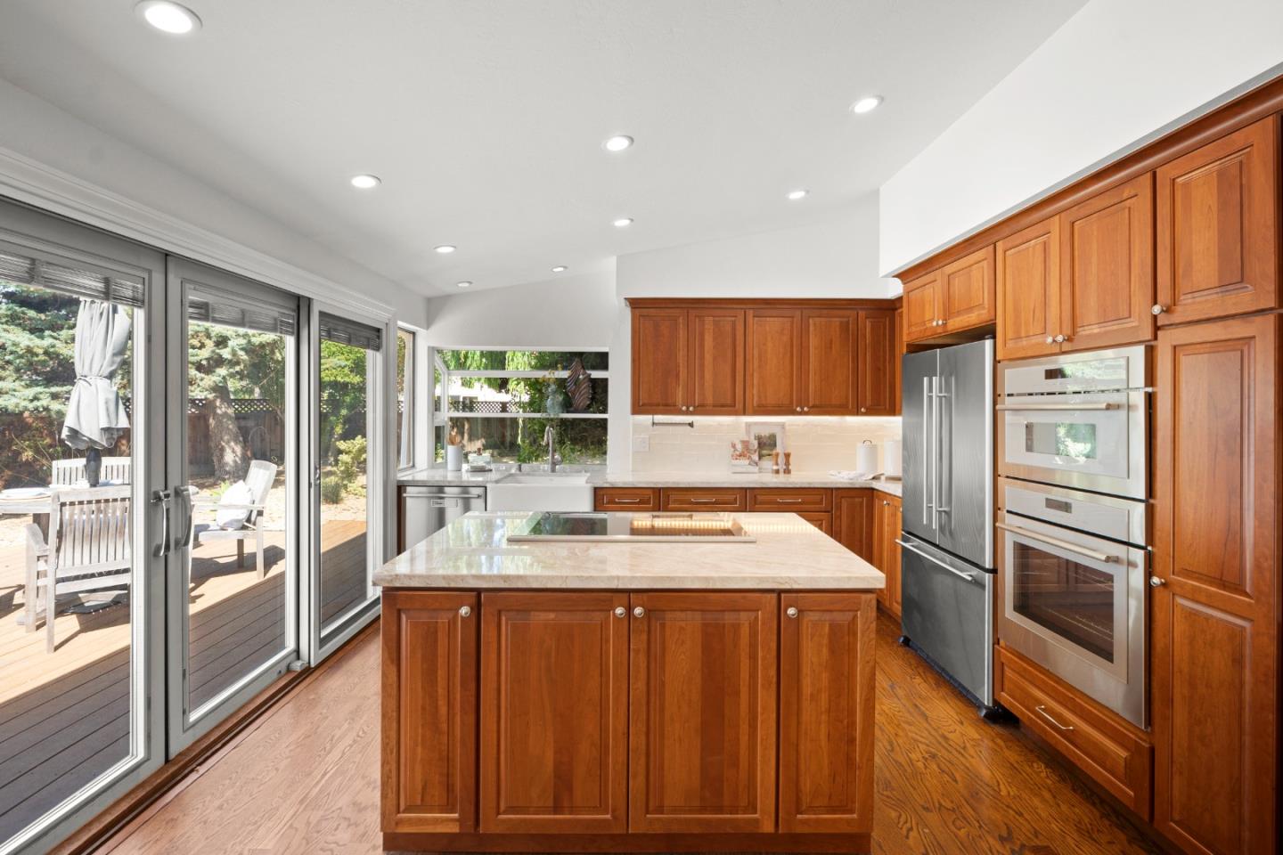 300 Tampa Court, Foster City