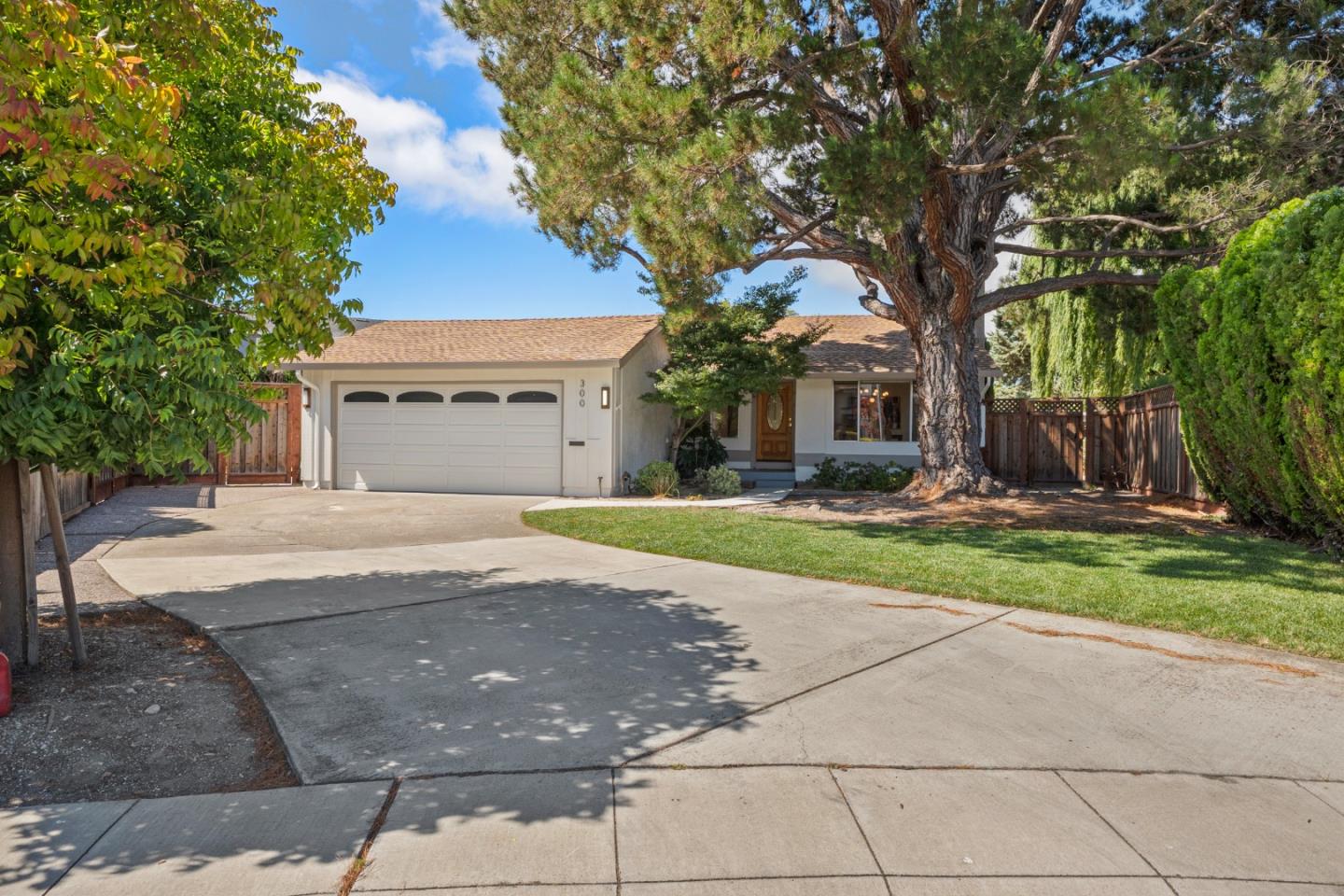 300 Tampa Court, Foster City