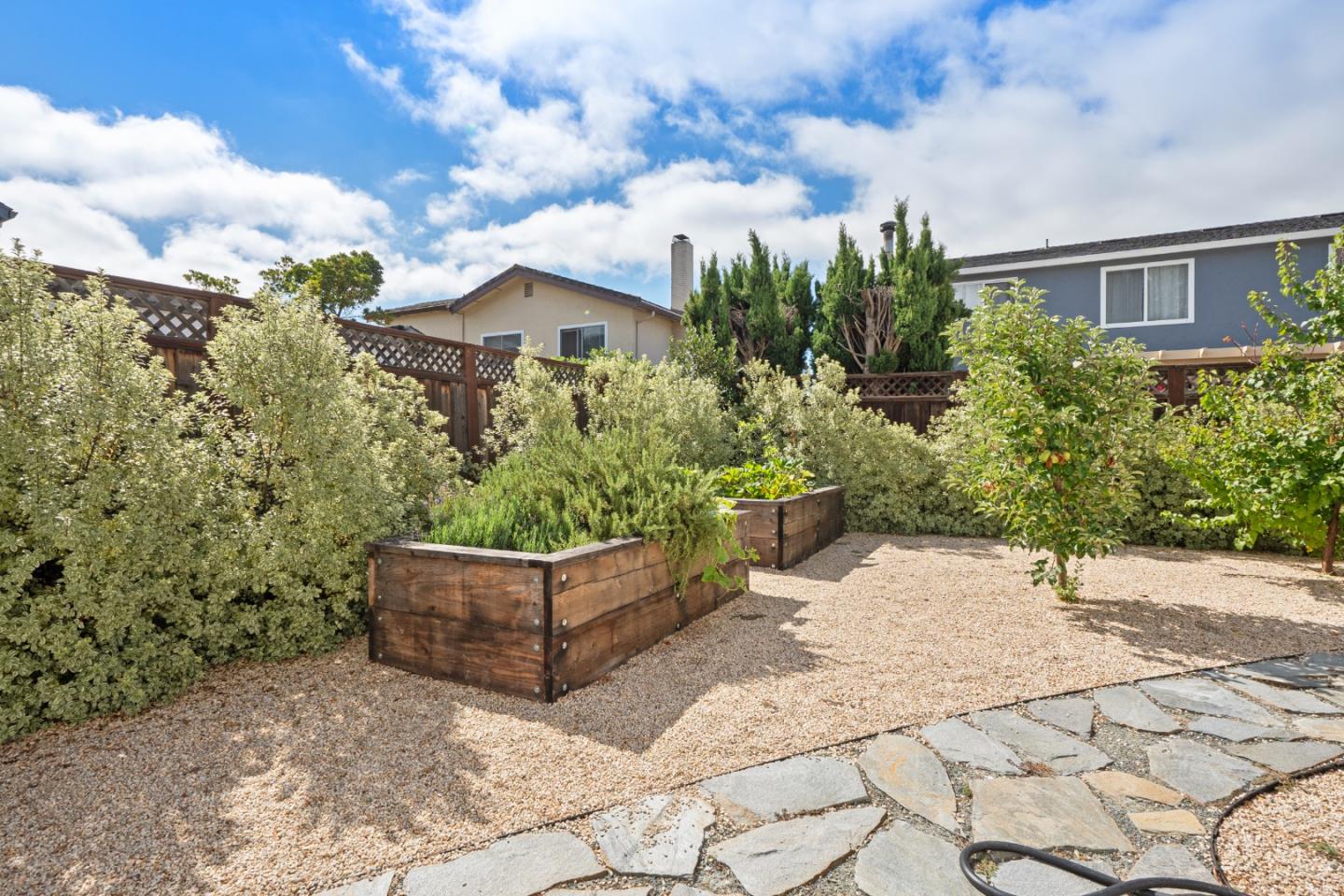 300 Tampa Court, Foster City